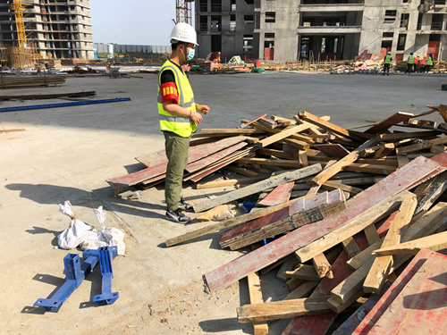 廉潔監督員在行動，強化廢舊物資處理監督